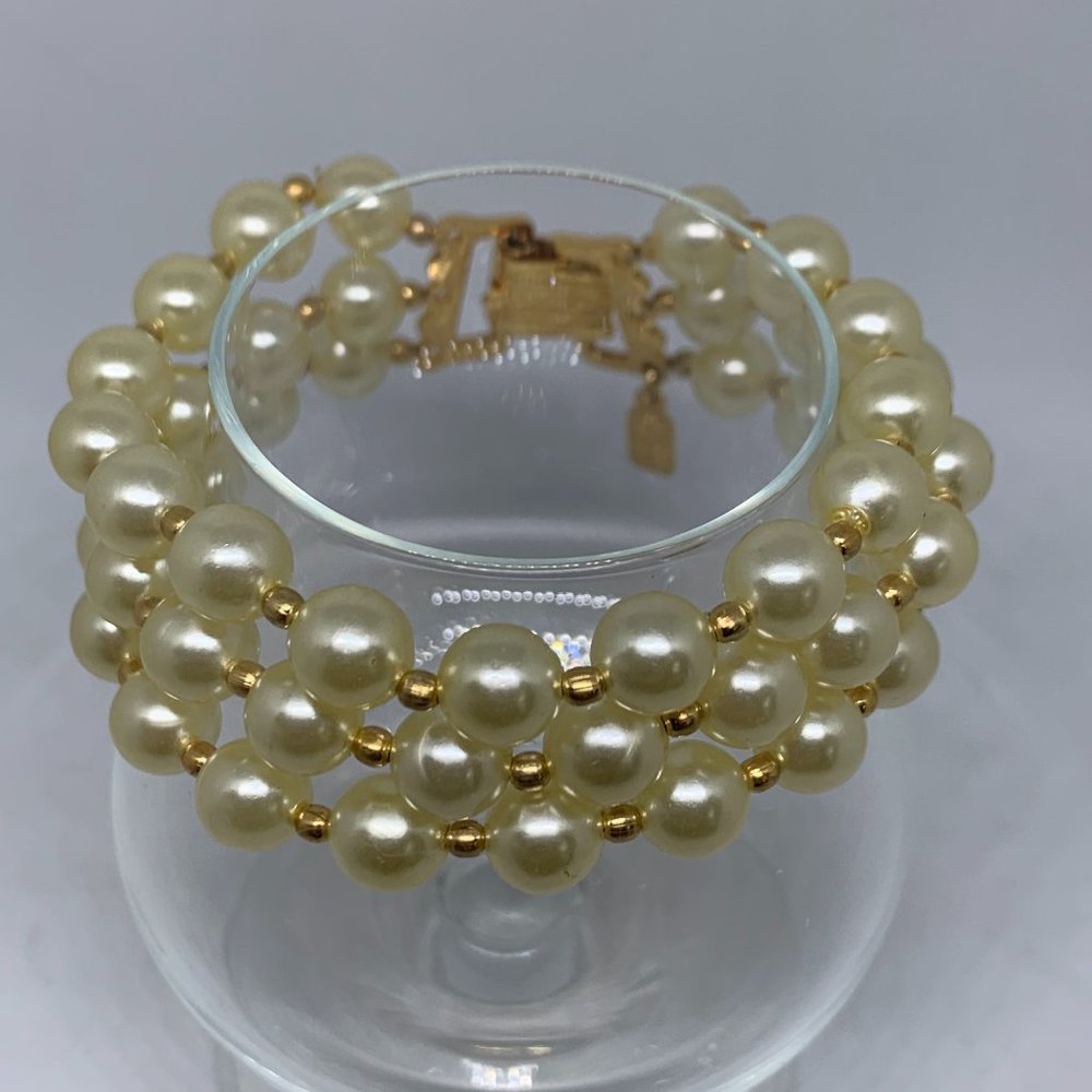 Vintage 3-Strand Pearl Bracelet